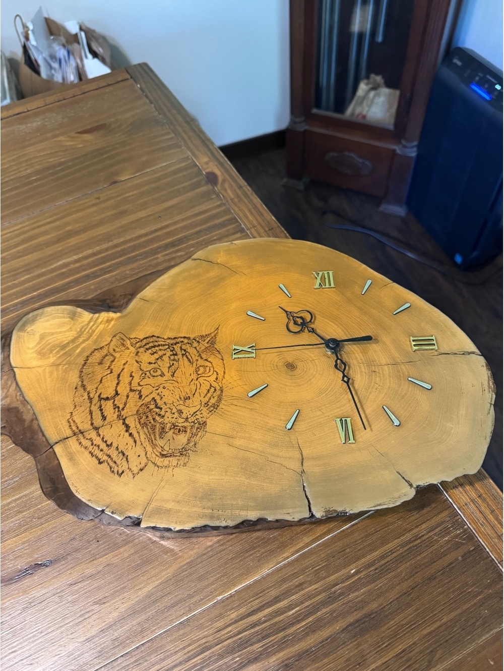 Vintage 1985 Live Edge Tiger Wood Slab Wall Clock Pyrography Working 19”